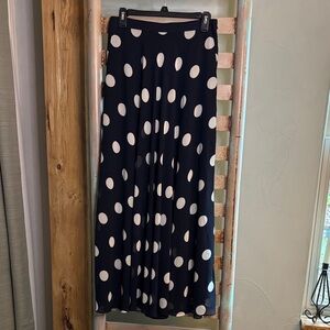 Ann Taylor- small- Skirt with POCKETS!